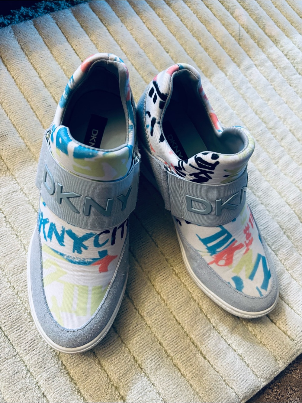 DKNY Multicolor Graffiti Slip-On Sneakers/Bootie with Gray Strap size 6 1/2